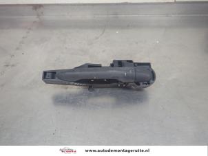 O209481 Gebruikte portiergreep 2deurs rechts Renault Kangoo
