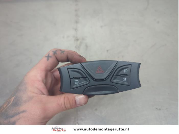 Gebruikte Alarmlicht Schakelaar Ford KA O209569