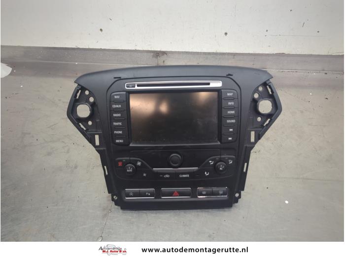 Gebruikte Multi Media Regelunit Ford Mondeo O209615