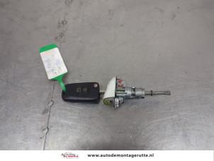 O209657 Gebruikte cilinderslot portier links Kia Rio