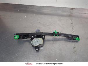 O209701 Gebruikte ruitmechaniek 2deurs links-voor Fiat Punto