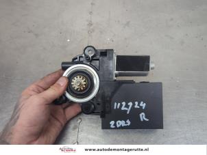 O209725 Gebruikte raammotor portier Volvo C30