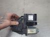 Gebruikte Portierruitmotor Volkswagen Touran O209732