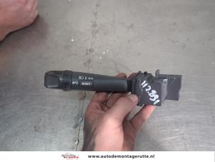 O209736 Gebruikte schakelaar richtingaanwijzer Volvo S60