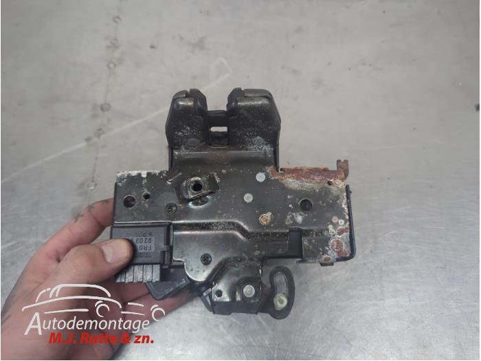 Gebruikte Slotmechaniek Achterklep Volvo V70 O209747