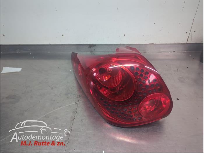 Gebruikte Achterlicht links Peugeot 207 O209752