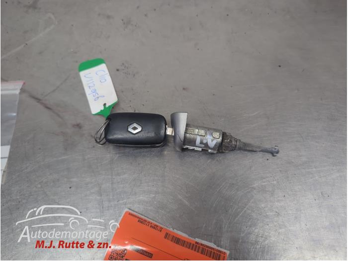 Gebruikte Cilinderslot Portier links Renault Clio O209766