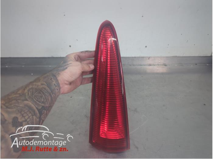 Gebruikte Reflector achterklep links Renault Kangoo O209791