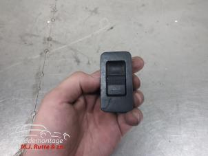 O209823 Gebruikte ruit schakelaar elektrisch Volkswagen Lupo
