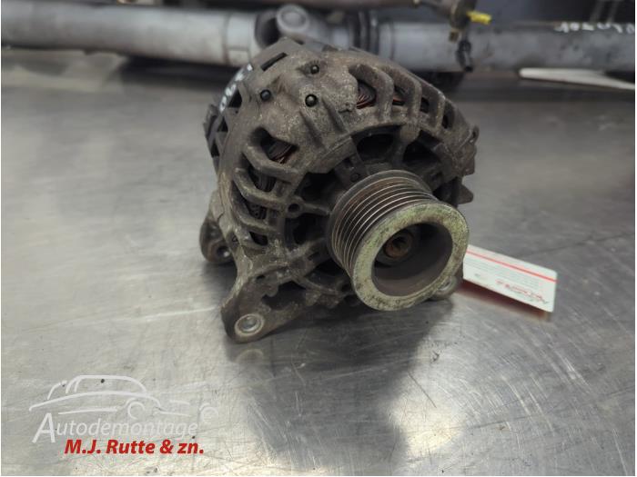 Gebruikte Dynamo Renault Clio O209844