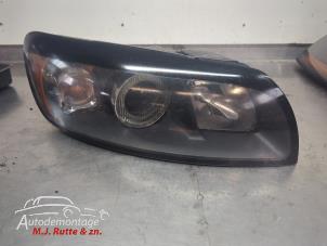 O209877 Gebruikte rechter koplamp Volvo C30