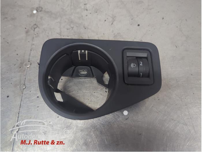 Gebruikte Schakelaar Koplamp Ihv Volkswagen Golf O209884