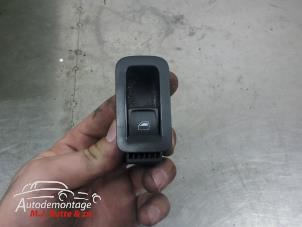 O209939 Gebruikte raam schakelaar elektrisch Volkswagen Golf