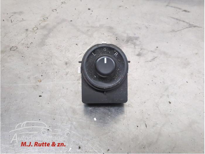 Gebruikte Schakelaar Spiegel Chevrolet Aveo O209973