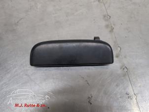 O209989 Gebruikte portiergreep 4deurs links-voor Suzuki Alto