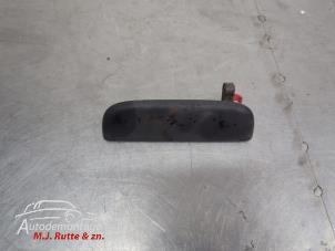 O209994 Gebruikte portiergreep 4deurs links-voor Opel Agila