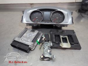 O210000 Gebruikte contactslot + computer Volkswagen Golf