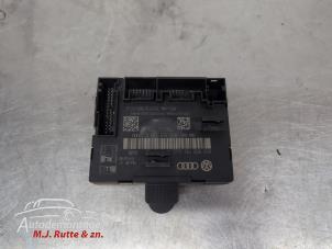 O210010 Gebruikte comfort module Skoda Superb
