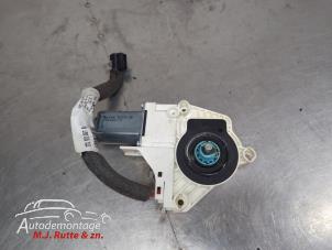 O210021 Gebruikte motor electrisch raam Skoda Superb