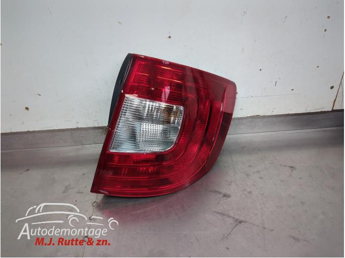 Gebruikte Achterlicht rechts Skoda Superb O210031