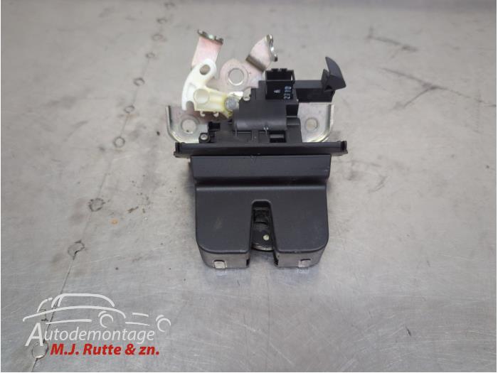 Gebruikte Achterklep Slotvanger Skoda Superb O210036