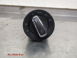 O210037 Gebruikte licht schakelaar Skoda Superb