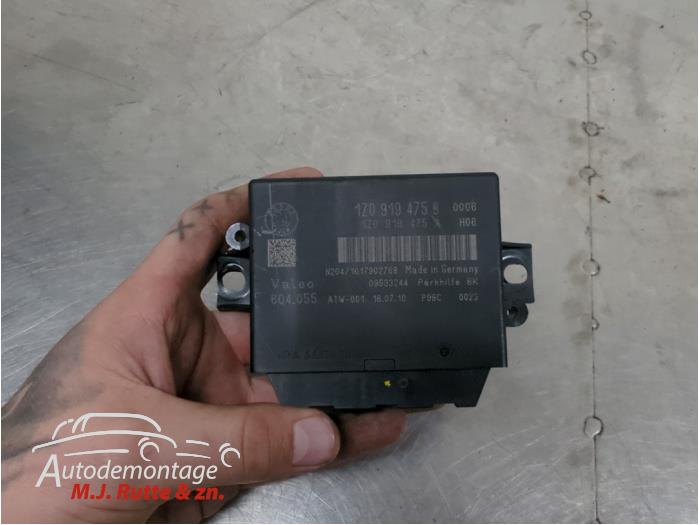 Gebruikte Module PDC Skoda Superb O210044