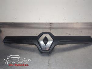 O210055 Gebruikte grille Renault Trafic