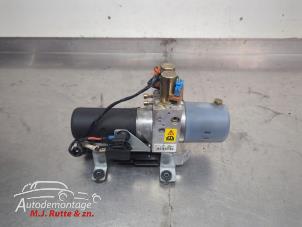 O210057 Gebruikte cabriodak motor Renault Megane