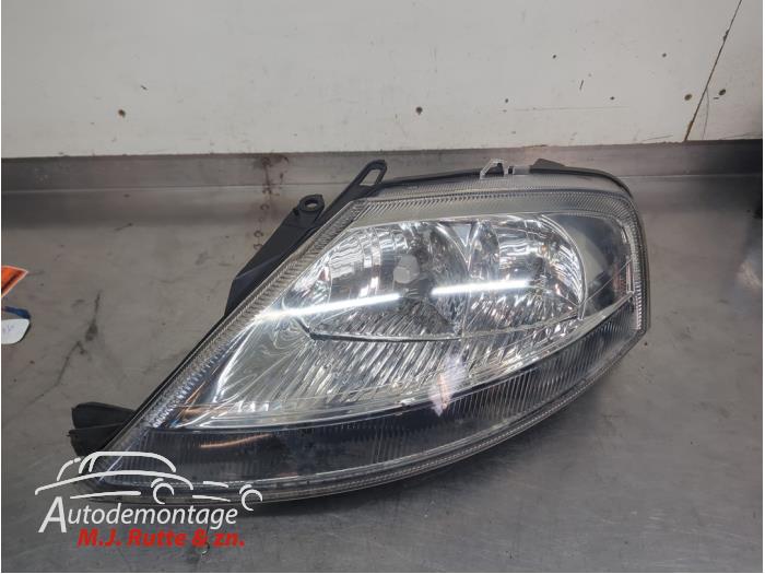 Gebruikte Linker Koplamp Citroen C3 O210060