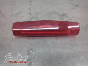 O210080 Gebruikte extra remlicht midden Opel Astra