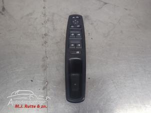 O210085 Gebruikte combischakelaar ramen Renault Megane