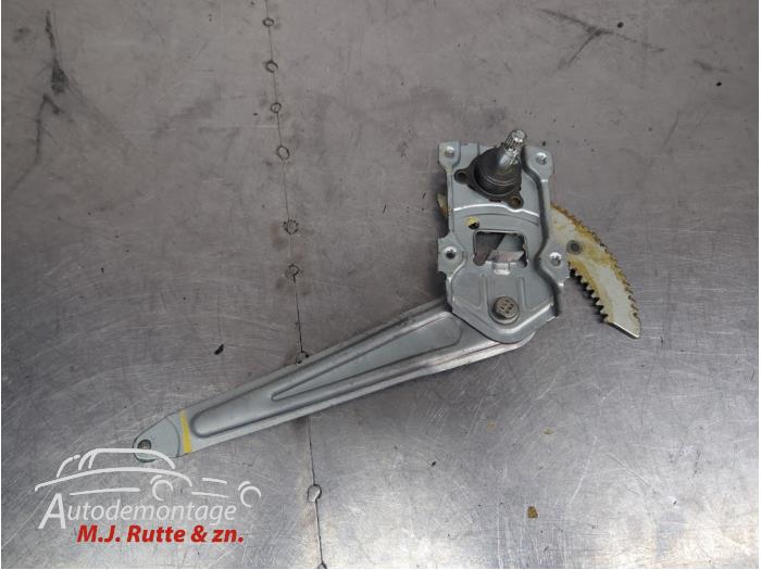 Gebruikte Raammechaniek 4Deurs links-achter Daihatsu Cuore O210091