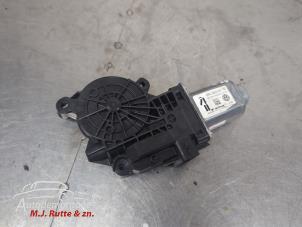 O210098 Gebruikte portierruitmotor Seat Ibiza