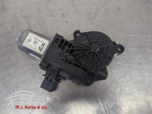 O210099 Gebruikte portierruitmotor Seat Ibiza