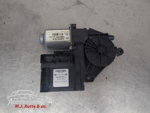 O210104 Gebruikte motor electrisch raam Volkswagen Golf