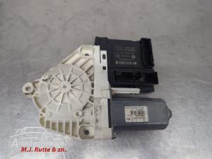 O210108 Gebruikte portierruitmotor Seat Toledo
