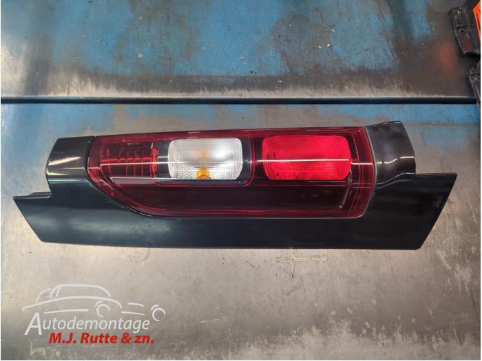 Gebruikte Achterlicht links Renault Trafic O210118