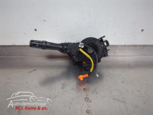 O210131 Gebruikte richtingaanwijzer schakelaar Peugeot 107