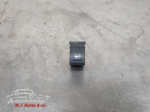 O210138 Gebruikte elektrisch raam schakelaar Seat Ibiza