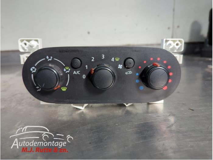 Gebruikte Chaufage Bedieningspaneel Renault Trafic O210155