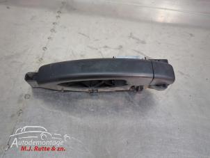O210167 Gebruikte portiergreep 2deurs rechts Renault Trafic