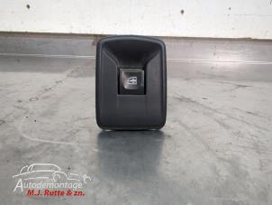 O210170 Gebruikte ruit schakelaar elektrisch Renault Trafic