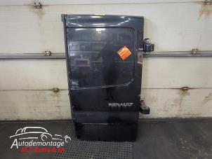 O210240 Gebruikte achterdeur bus-bestelauto Renault Trafic