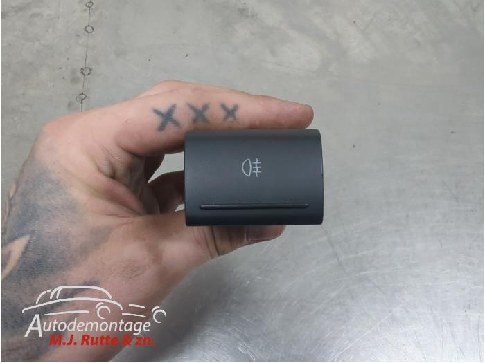 Gebruikte Schakelaar Mistlamp Volkswagen Fox O210269