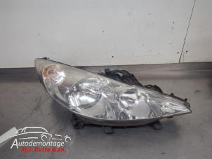 O210279 Gebruikte koplamp rechts Peugeot 207