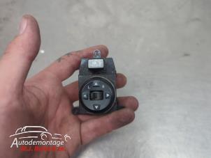 O210325 Gebruikte spiegel schakelaar Kia Rio
