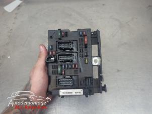 O210343 Gebruikte zekeringkast Peugeot 206