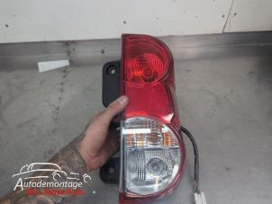 O210347 Gebruikte achterlicht rechts Nissan NV200