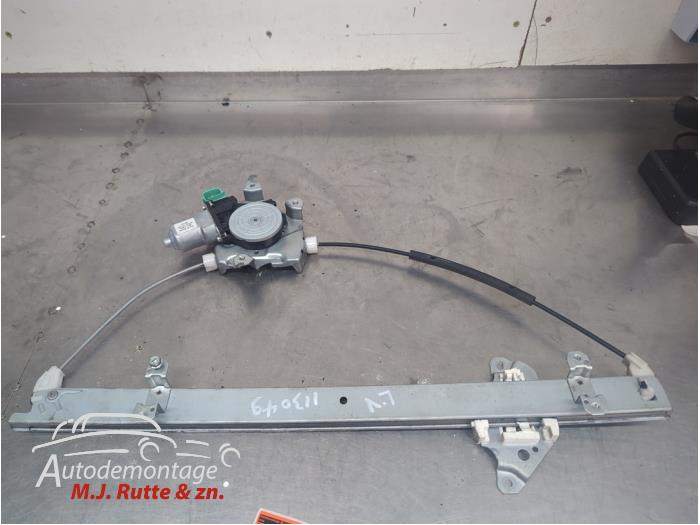 Gebruikte Ruitmechaniek 2Deurs links-voor Nissan NV200 O210351